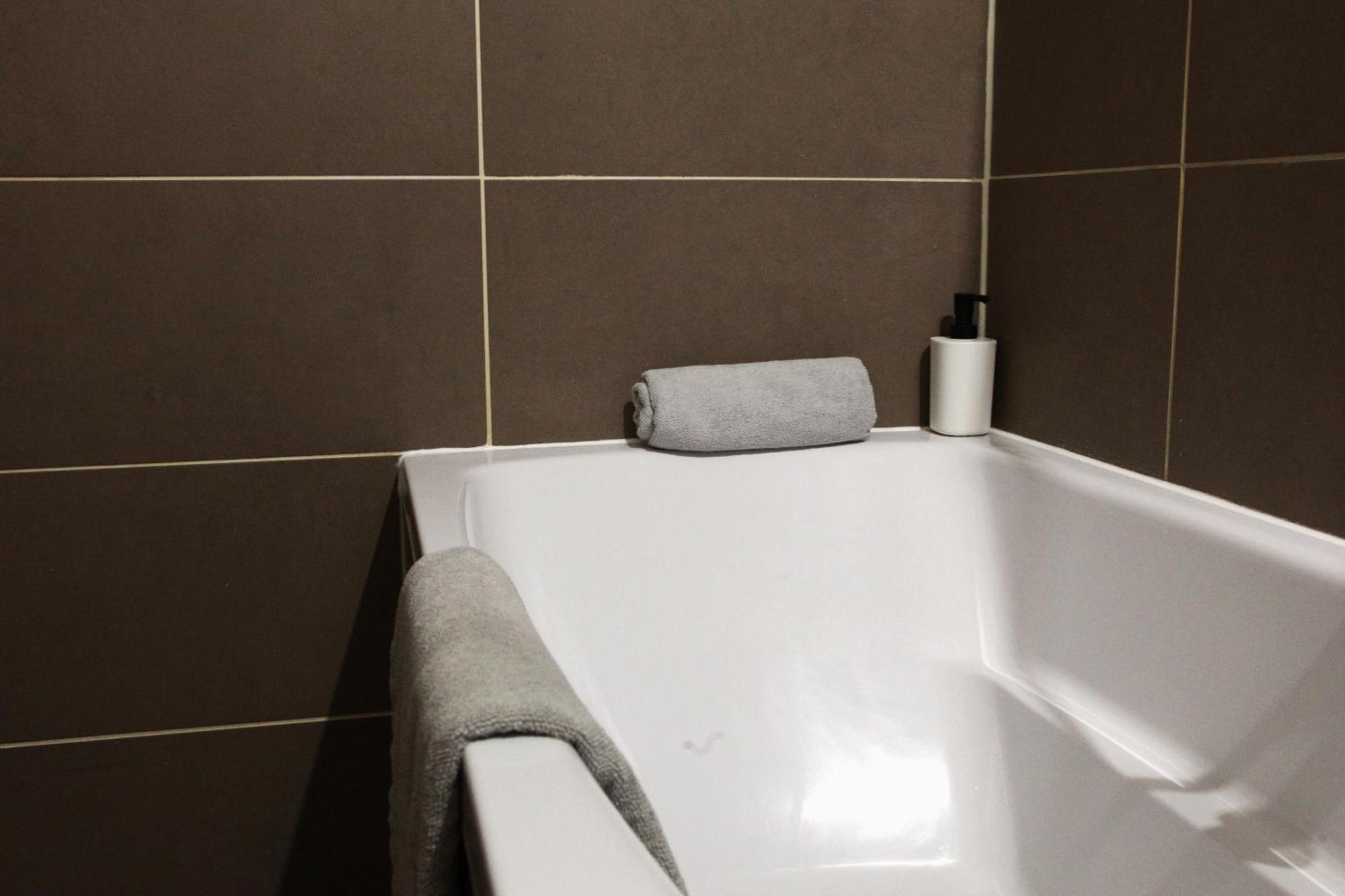 Goldcentral Apartment Danube ブダペスト エクステリア 写真