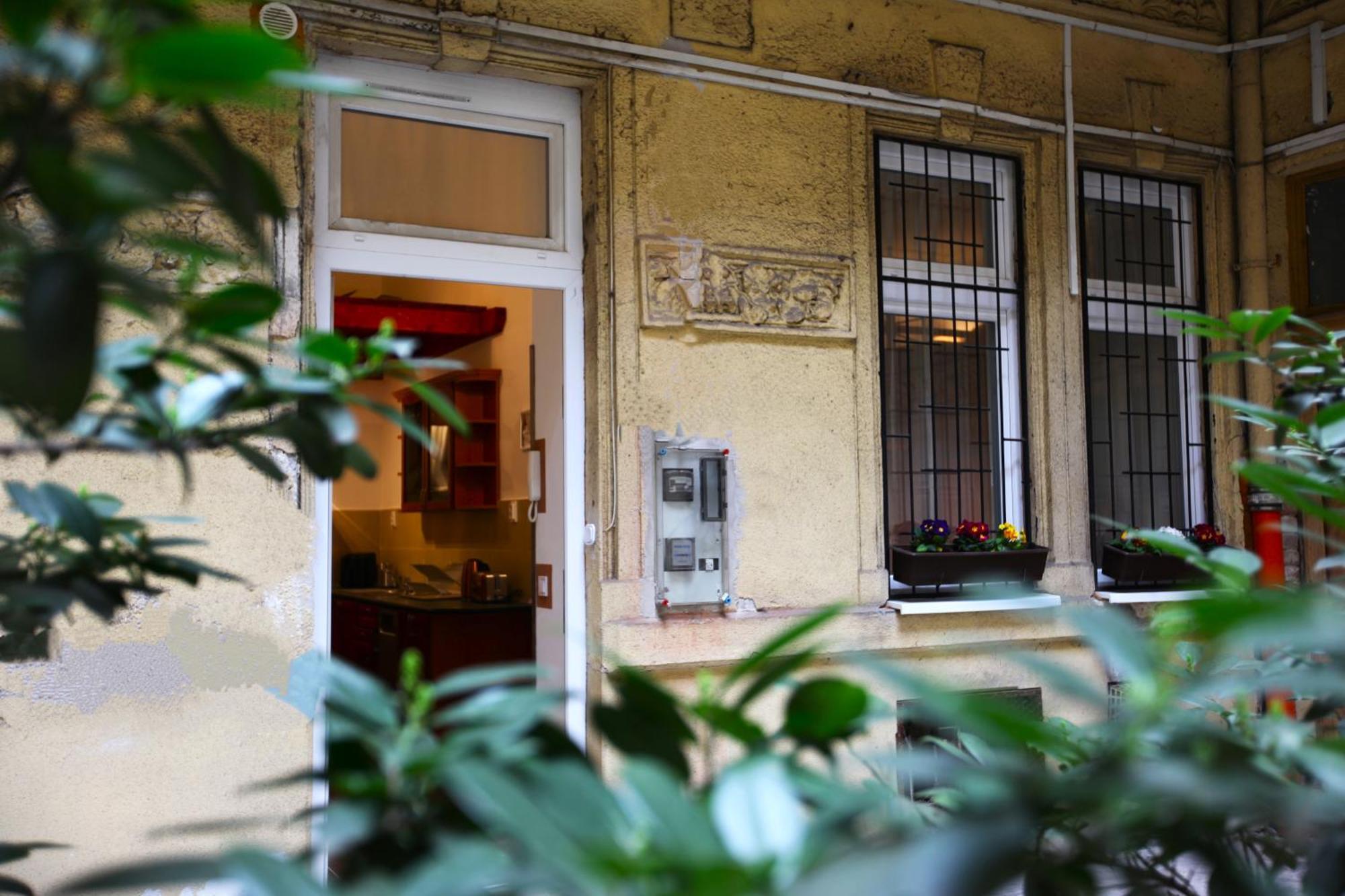 Goldcentral Apartment Danube ブダペスト エクステリア 写真